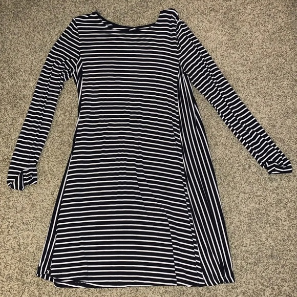 Old Navy Dresses & Skirts - Striped t-shirt dress